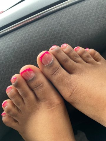 Dallas, TX Female Escort — Sensual & therapeutic massage, feet fetish - 1