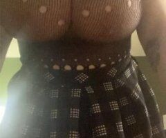 Alternative Girl in Olympia — Big Bouncy G-Cups - Image 2