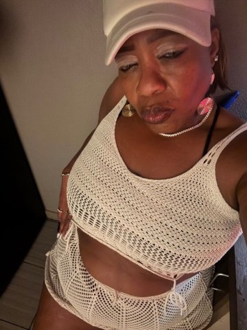 Phoenix Female Escort — BBJ, QV/HH/HR Incalls + Outcalls - 1