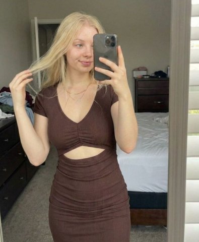 Fredericksburg VA Sexy Girl — In/Outcall & Carplay, Full Service - 1