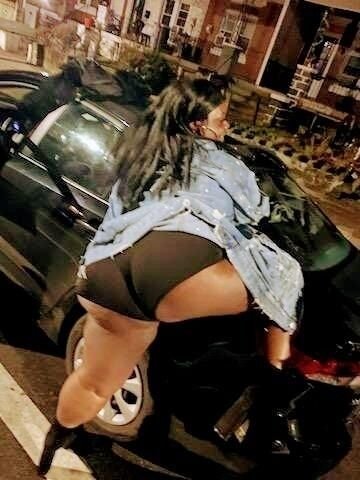 Philadelphia PA Female Escort — 27 (bombs only) - 1