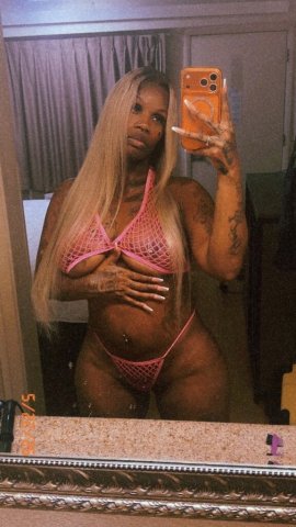 Chicago Female Escort — Hillside area special for 2 days - 1