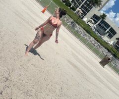 Clarksville TN Upscale Gentlemen Only Escort — Wet The Bed - Image 6