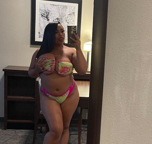 Puerto Rican Mixed Mami in Bloomington — Facetime Verified (36 DDD) - 1