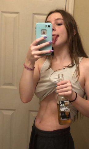 26-Year-Old Charleston SC Escort — Incall/Outcall, Anal/Oral, BBJ/GFE - 1
