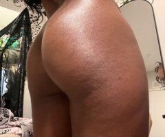 Minneapolis / St. Paul escorts - Miss Breeze — Available Now