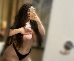 Lexi — Italian Curvy Escort in Los Angeles - Image 4