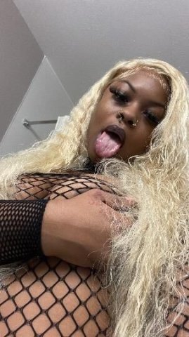 New Orleans Female Escort — Wet mouth & extra wet pussy, clean safe fun - 1