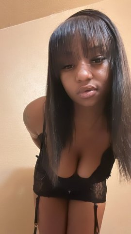 Taylor — San Diego Female Escort with Live Video - 1