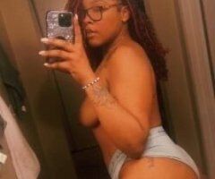Paso/Favors Ashlee is in town — thick, tall & busty escort - Image 2