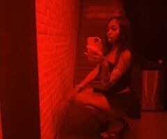 Bronx Female Escort — private nights in bed  - Image 4