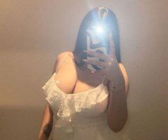 San Fernando Valley escorts - Kayla — dos chicas independientes en San Fernando Valley
