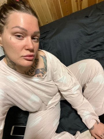 Battle Creek MI Female Escort — Incall/Outcall, Snapchat & scheduling - 1