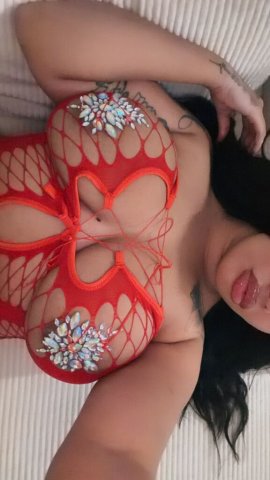 Ventura Curvy Female Escort — 5'9 DDD - 1