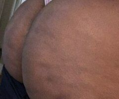 Detroit Curvy Female Escort — Pretty Face & Chubby Waist - Image 3