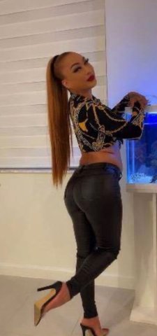 Asia here—35, Latina escort in Miami for out-calls 24/7 - 1