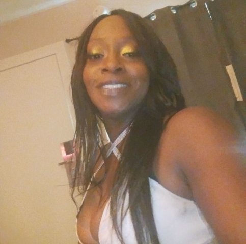 Pueblo CO Female Escort — Hourly visit, outcalls w/ transportation, incall for HHR only - 1