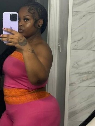 Lancaster Palmdale CA Curvy Female Escort — Throat Goat & GFE Incalls/Outcalls - 1