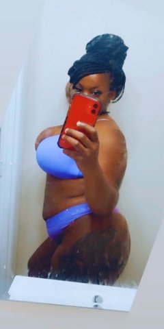 Chyna — 5'5 Thick & Wet Outcalls Only (Frederick) - 1