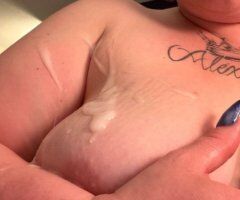 Jersey Shore NJ Suvannah — 34DD Blue Eyes Pink Hair Tight Curves - Image 4