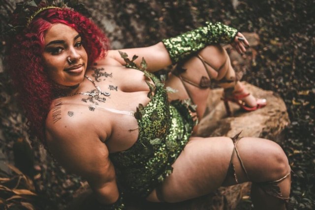 Birmingham Alabama Female Escort — Light-Skin (30) Wet Play - 1
