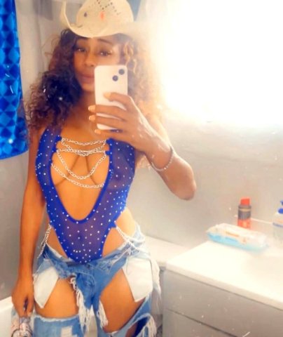 Galveston Female Escort — Kinky degrading, footjobs, lap dances - 1