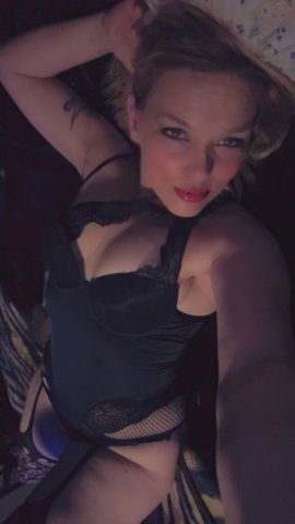 Cincinnati Female Escort — Incall prices only (FSQV & HOTOIL massage ending) - 1