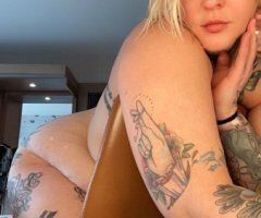 Milwaukee Outcall Escort — Drives Herself - Image 3