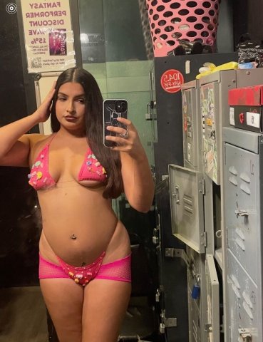 St. Cloud Female Escort — Father’s Day specials (in-call/outcall) - 1