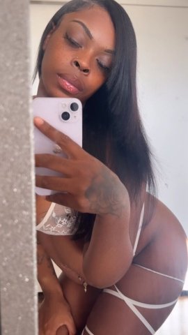 Palmdale/Lancaster Independent Female Escort — short-stay incall + outcalls - 1