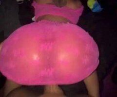Sioux City escorts - Licensed Massage Therapist with Topless Services — Sioux City, IA