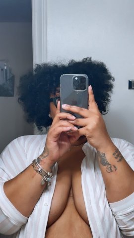 Pretty Face BBW — Mature, Discreet Escort (Charlotte NC) - 1