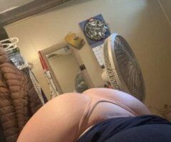 Thick snowbunny  (24) — fun, gentle good time - Image 2