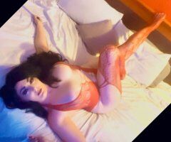 Alyx Ivy in Palm Springs, CA — lingerie & late-night fantasies - Image 3