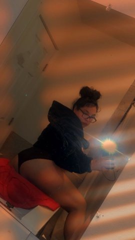 Ventura, CA Female Escort — Outcalls, Clean & No Bare Service - 1