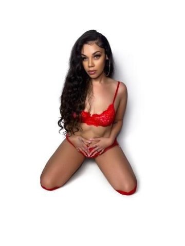Eugene Female Escort — Gentle, considerate body care sessions - 1