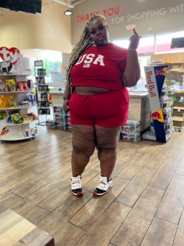 Hazel — BBW Female Escort in Houston, Texas (includes massage) - 1