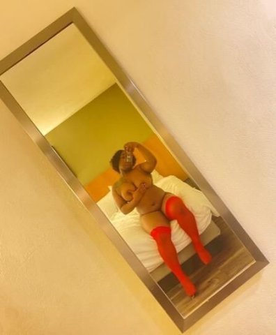 Hattiesburg, MS Pretty Feet & Head Huncho - 1