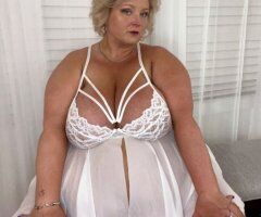 Denver escorts - Denver SSBBW Female Escort — 72" hips massage, girlfriend experience & online video