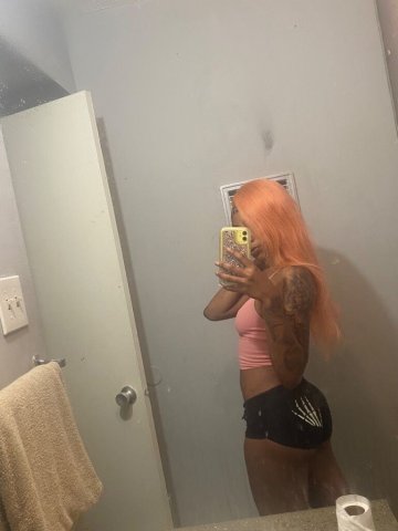 Mobile Female Escort — Petite wet freak, deep throat (facetime/google meet) - 1