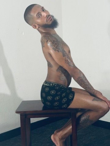 🔥 BOLD PANAMANIAN HEAT n SEXY • CONFIDENT 🔥 - 1