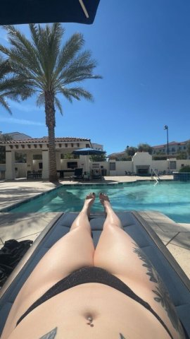 Thick Tattooed Redhead Escort (27) — Killeen, Texas Incall/Outcall - 1