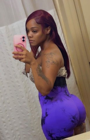 Miami Female Escort — Outcalls Only, No Car Dates, No QV - 1