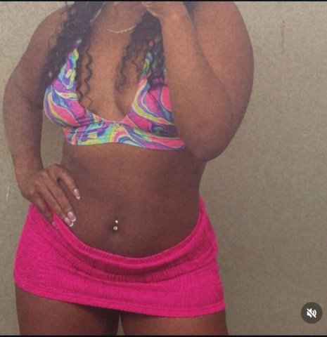 Boston Mistress Desiree (28) — In-calls & Outcalls, Full Service - 1