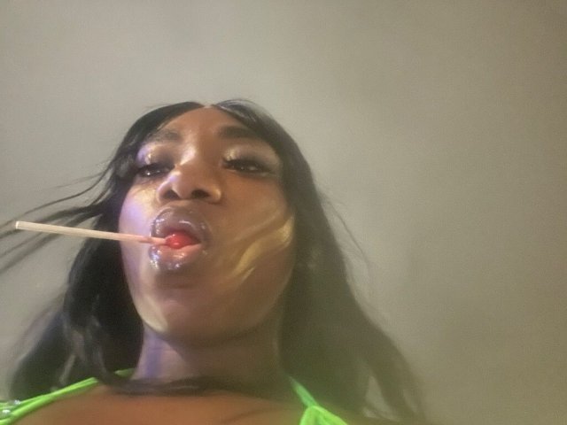 Galveston Texas Female Escort — Darskin, slim-thick 5'6 with massage - 1