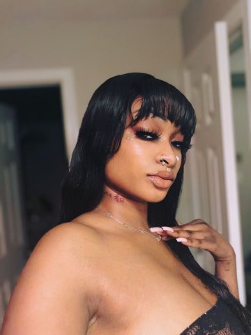 Virginia Beach Female Escort — Incall & “Porn Star Pussy” - 1