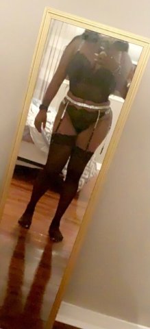 Kinky Kourtney (28) — Outcall-only fantasy date - 1