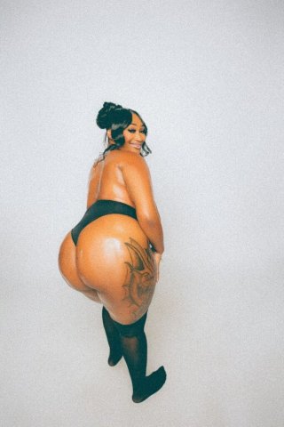 Detroit Female Escort — 24/7 fun-size sensual play - 1