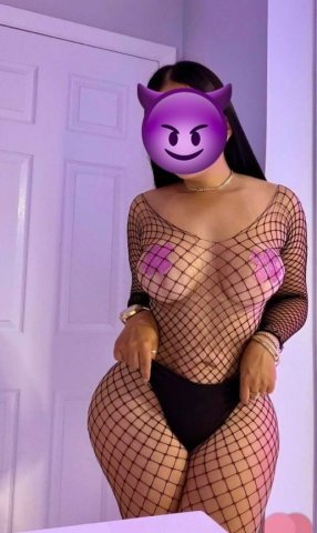 Latina New Girl — Full Service Incall & Massages - 1