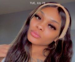Chicago 2Girl Incall Specials — screening questions, hygiene, and $150+ - Image 2